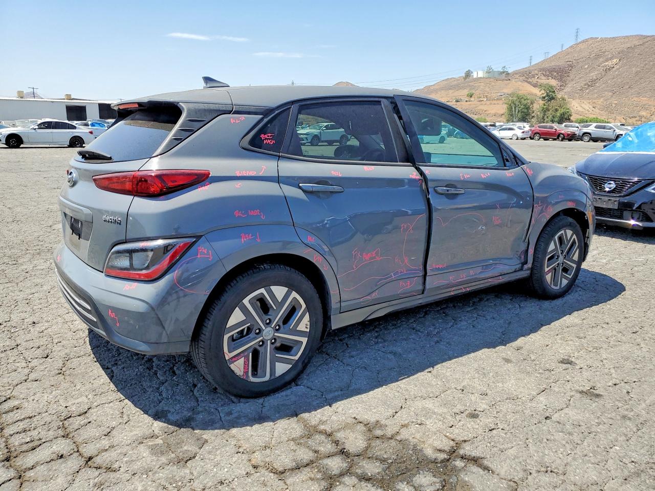 2023 HYUNDAI KONA SE — снимка 3