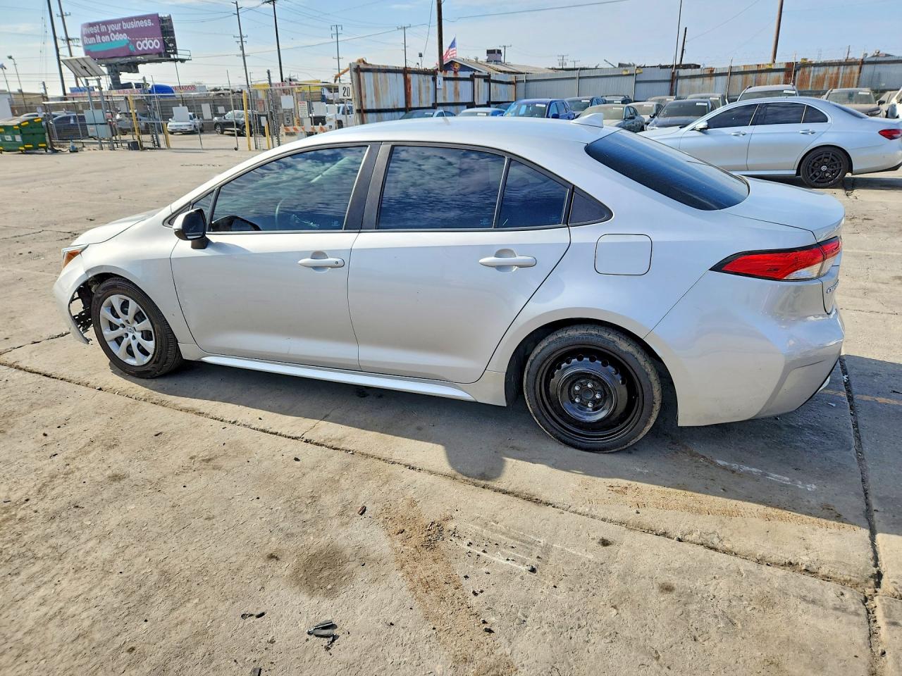 2022 TOYOTA COROLLA LE — снимка 2