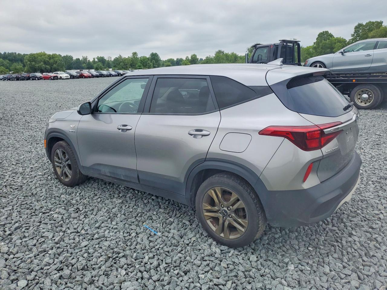 2021 KIA SELTOS LX — снимка 2