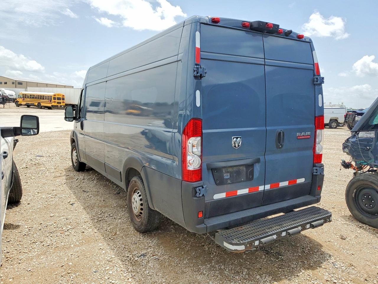 2021 RAM PROMASTER 3500 — снимка 2