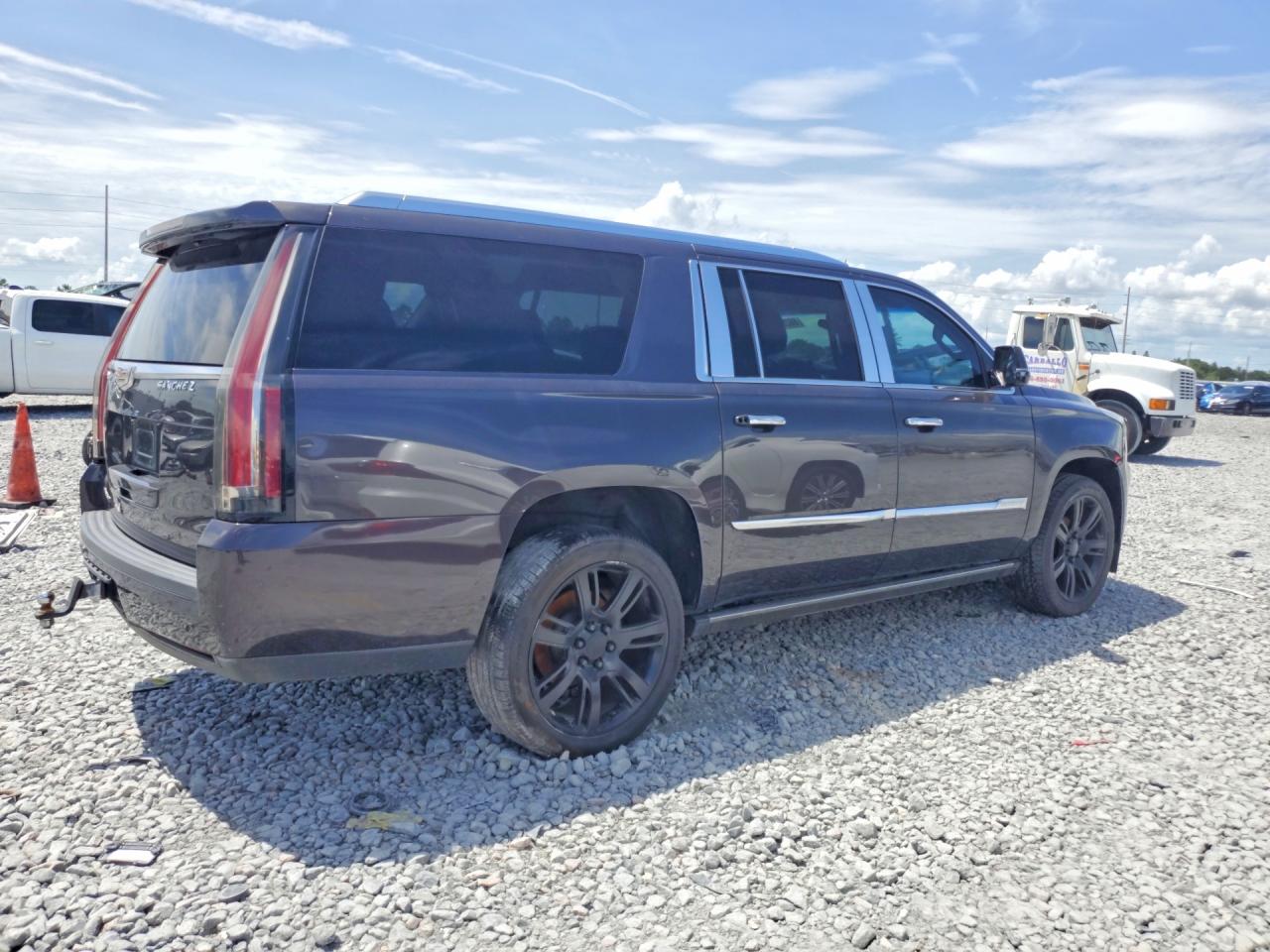 2016 CADILLAC ESCALADE ESV PREMIUM — снимка 3