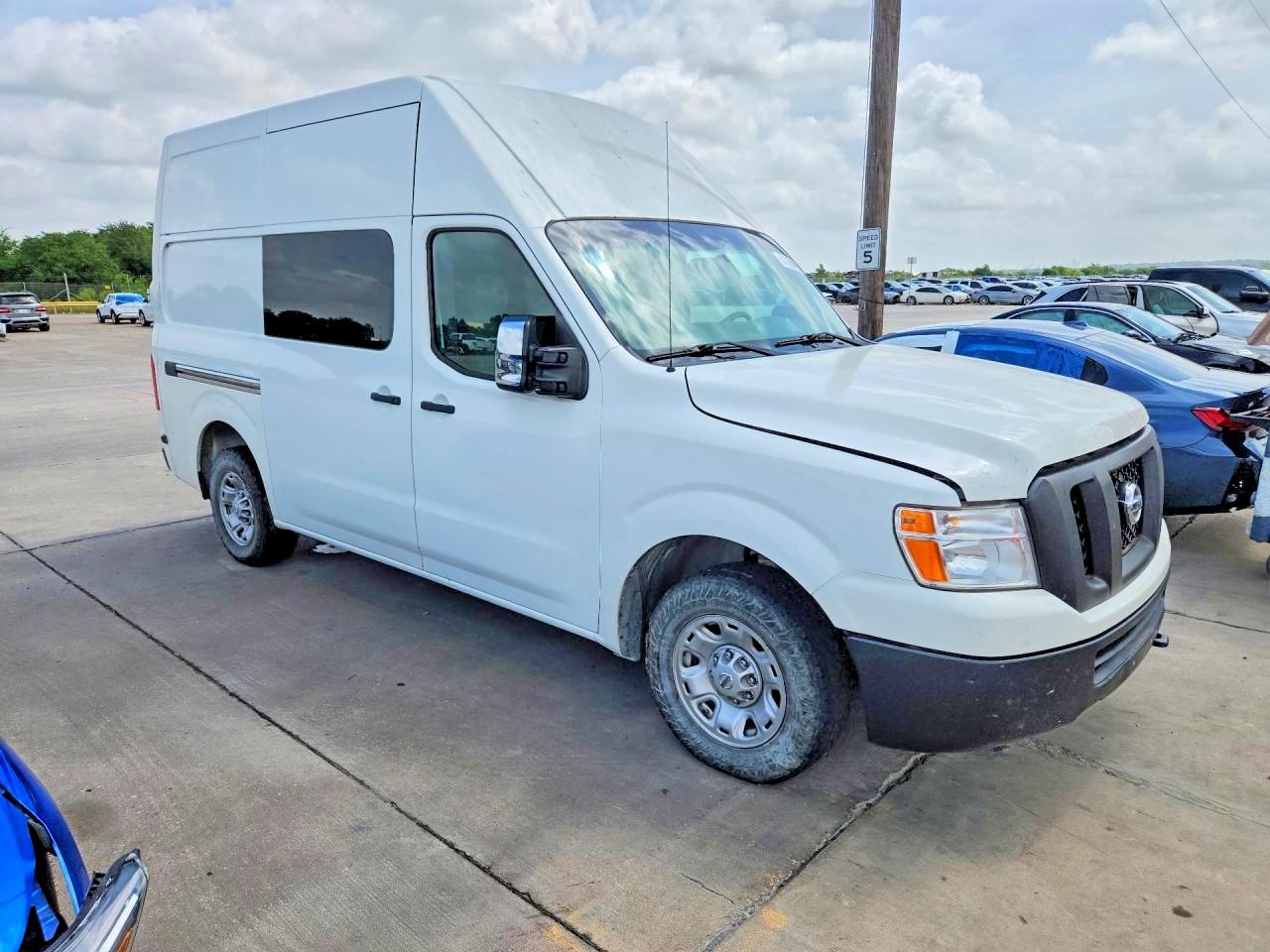 2019 NISSAN NV 2500 HD SV — снимка 4