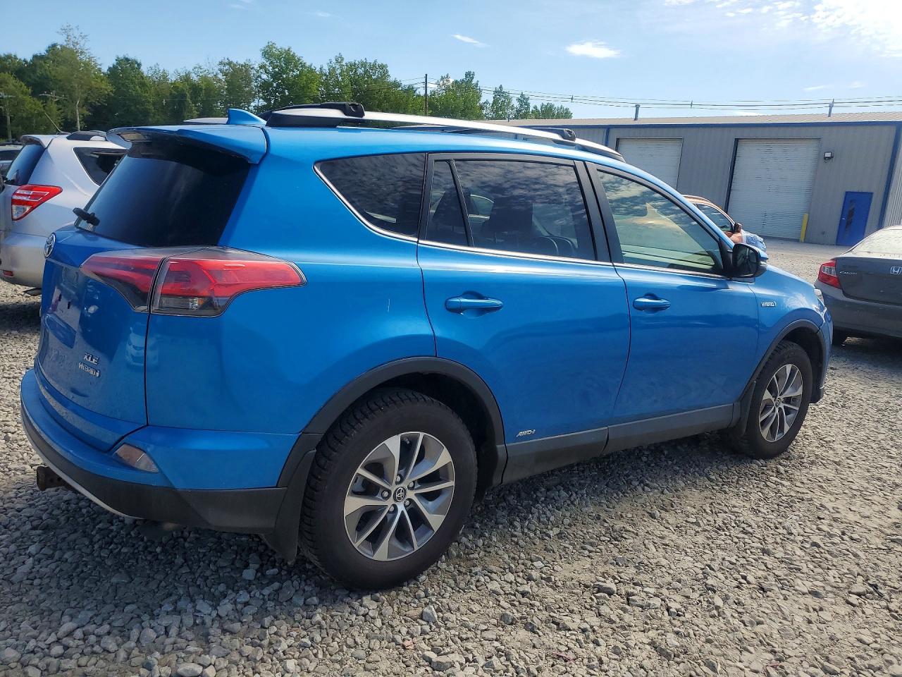 2018 TOYOTA RAV4 HYBRID XLE — снимка 3