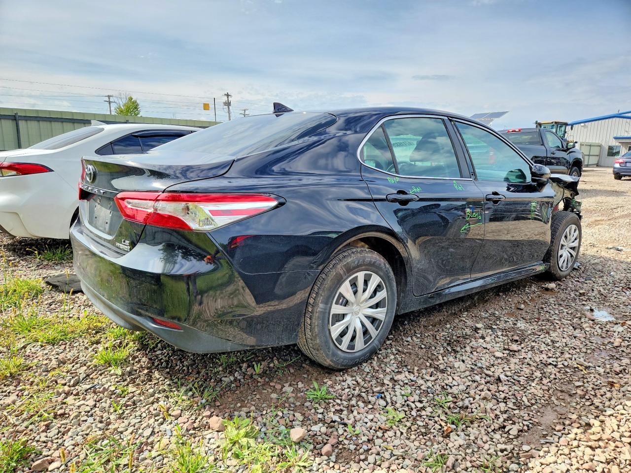 2020 TOYOTA CAMRY LE — снимка 3