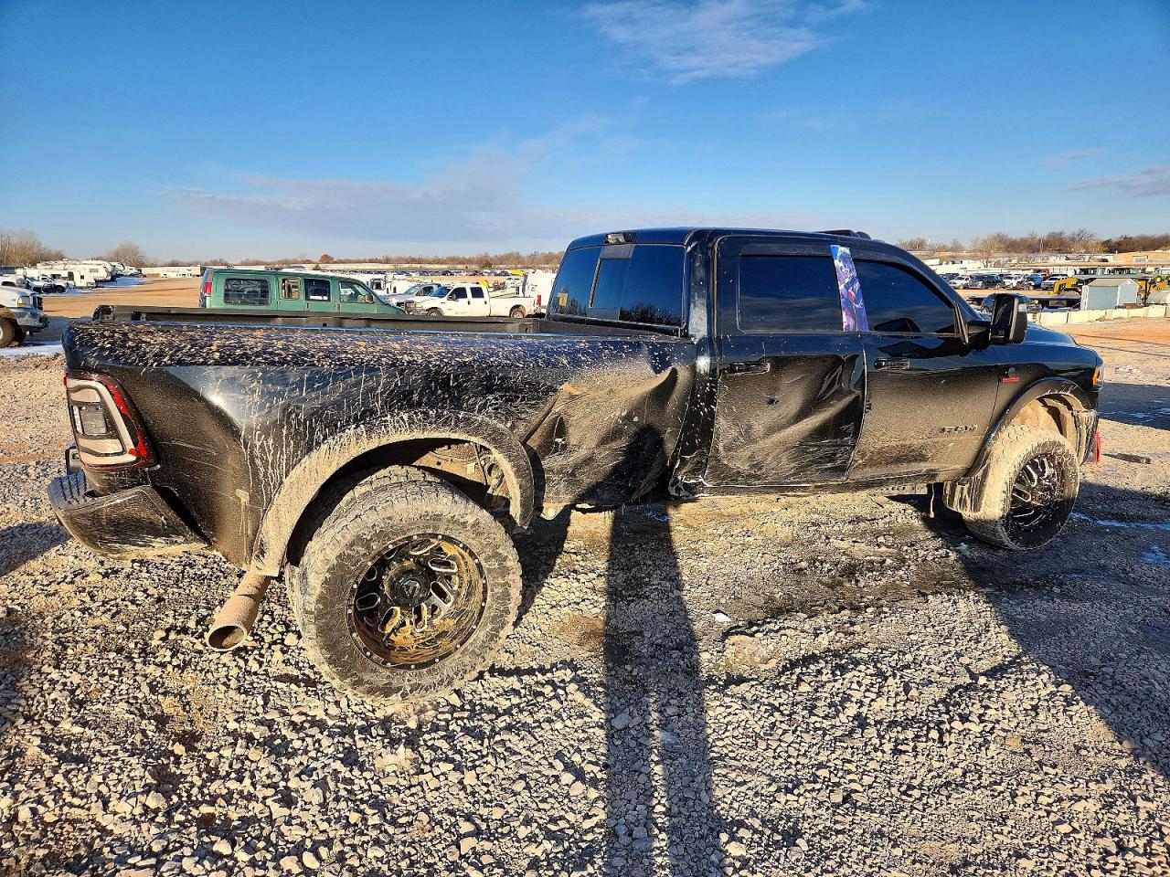 2023 RAM 3500 LIMITED — снимка 3