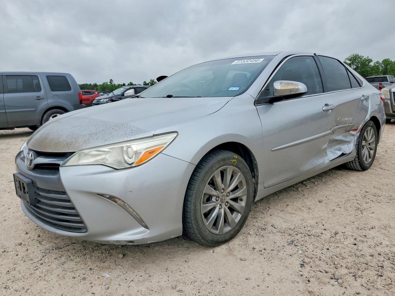 2017 TOYOTA CAMRY XLE