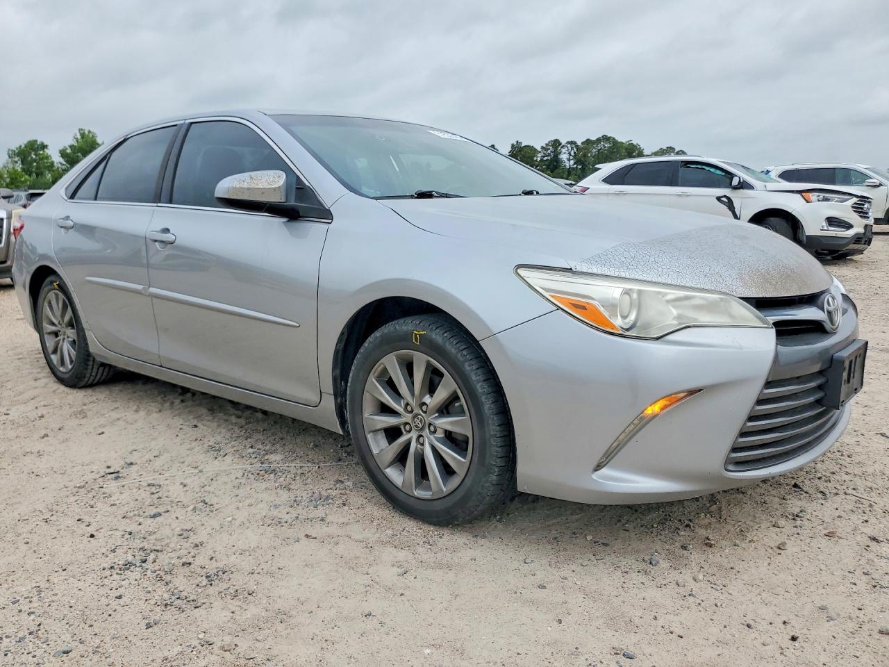 2017 TOYOTA CAMRY XLE — снимка 4