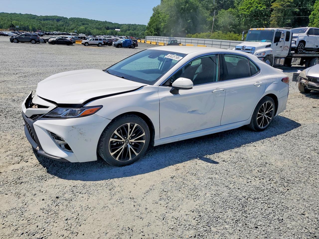 2019 TOYOTA CAMRY SE