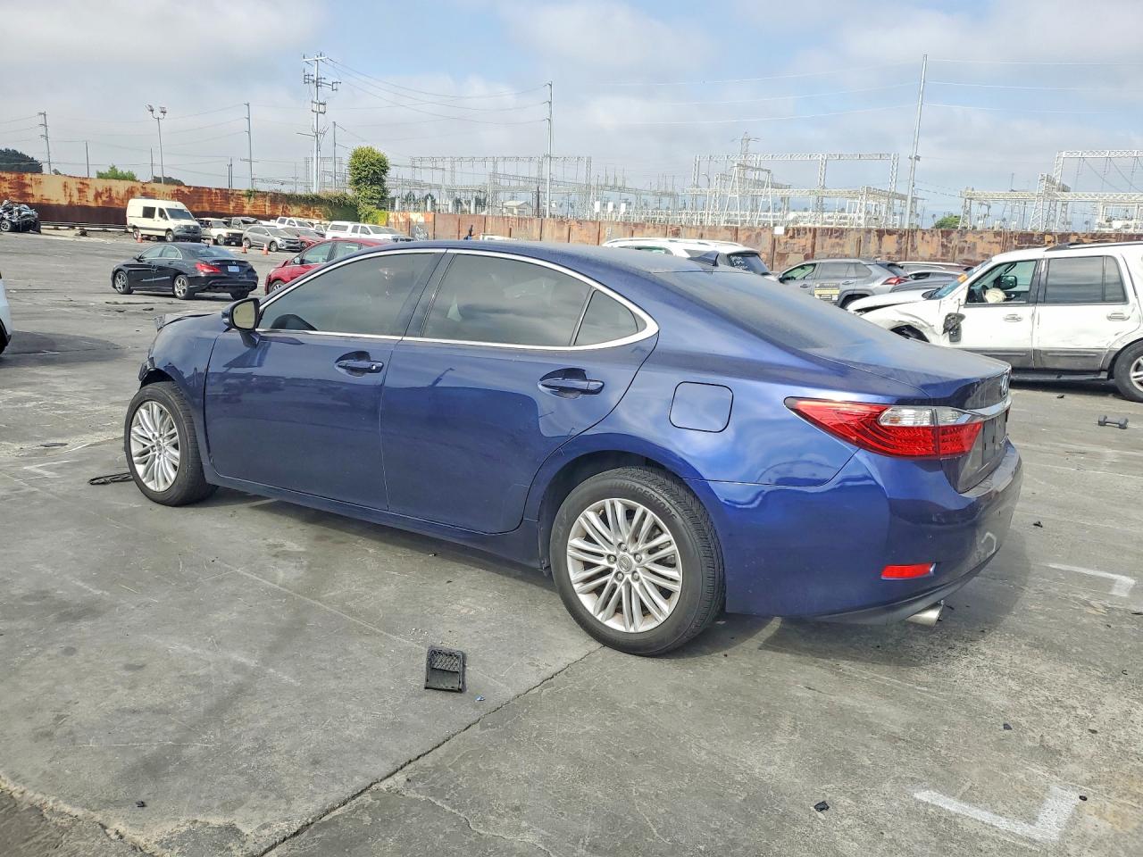 2013 LEXUS ES 350 — снимка 2