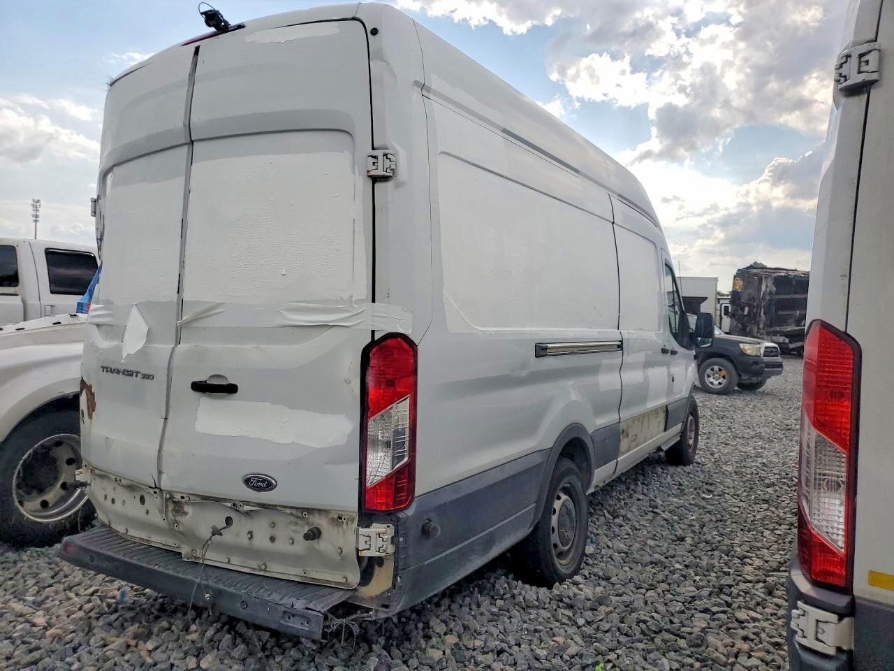 2015 FORD TRANSIT T-350 — снимка 3