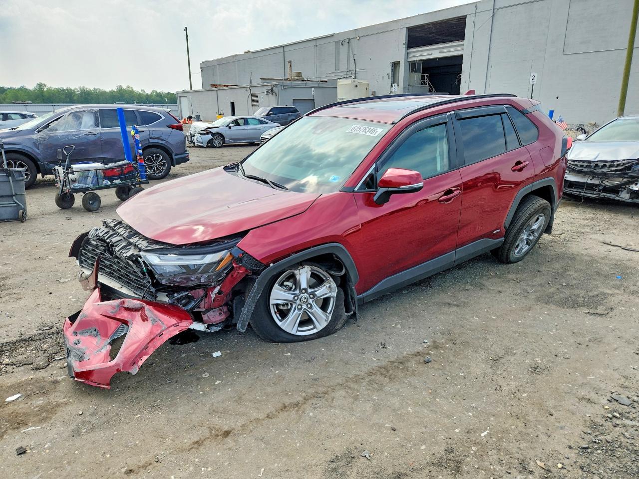 2025 TOYOTA RAV4 HYBRID XLE