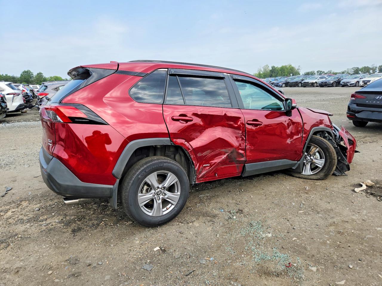 2025 TOYOTA RAV4 HYBRID XLE — снимка 3