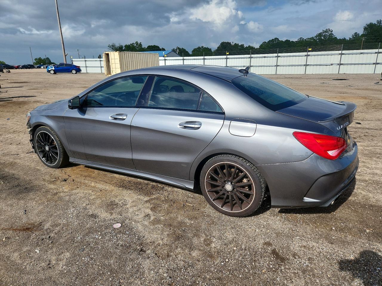 2016 MERCEDES-BENZ CLA 250 — снимка 2
