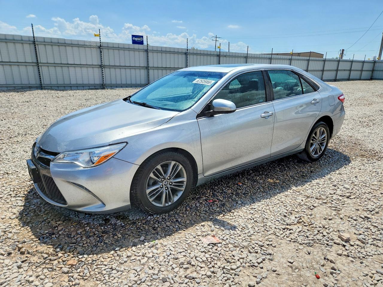 2016 TOYOTA CAMRY SE