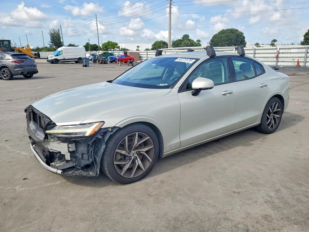 2019 VOLVO S60 T6 MOMENTUM
