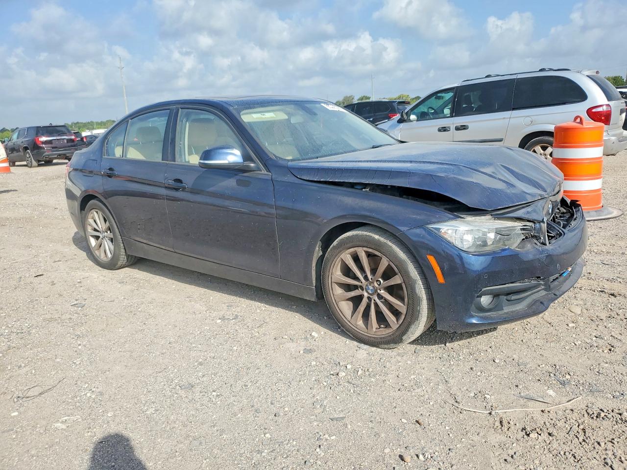 2017 BMW 320 I — снимка 4