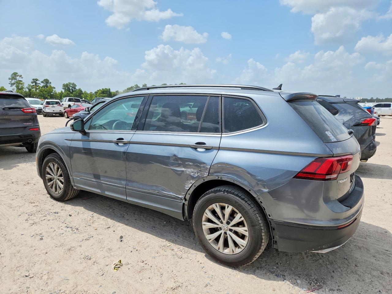 2020 VOLKSWAGEN TIGUAN S — снимка 2