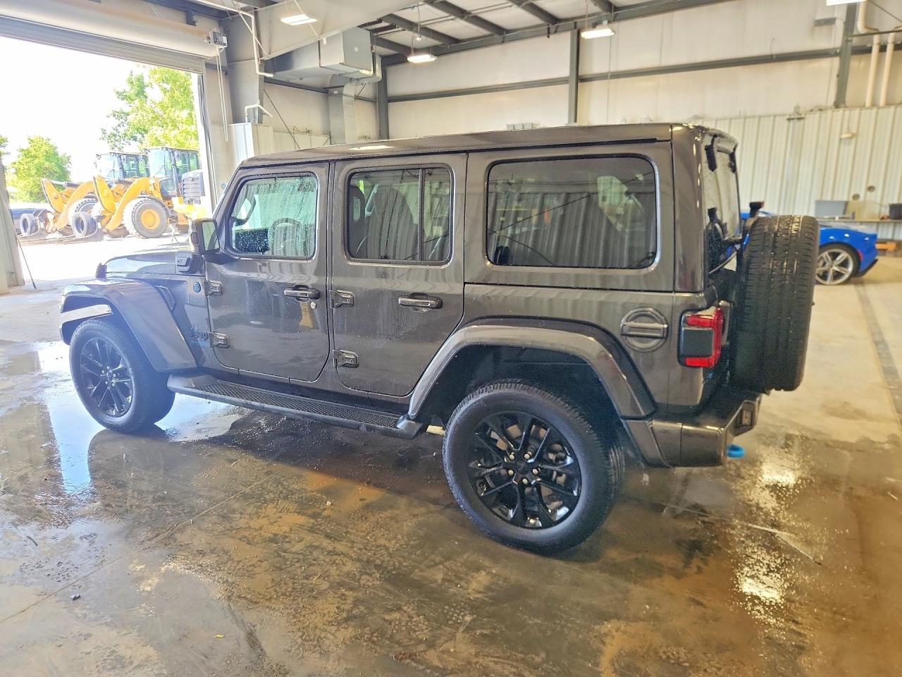 2021 JEEP WRANGLER UNLIMITED SAHARA 4XE — снимка 2