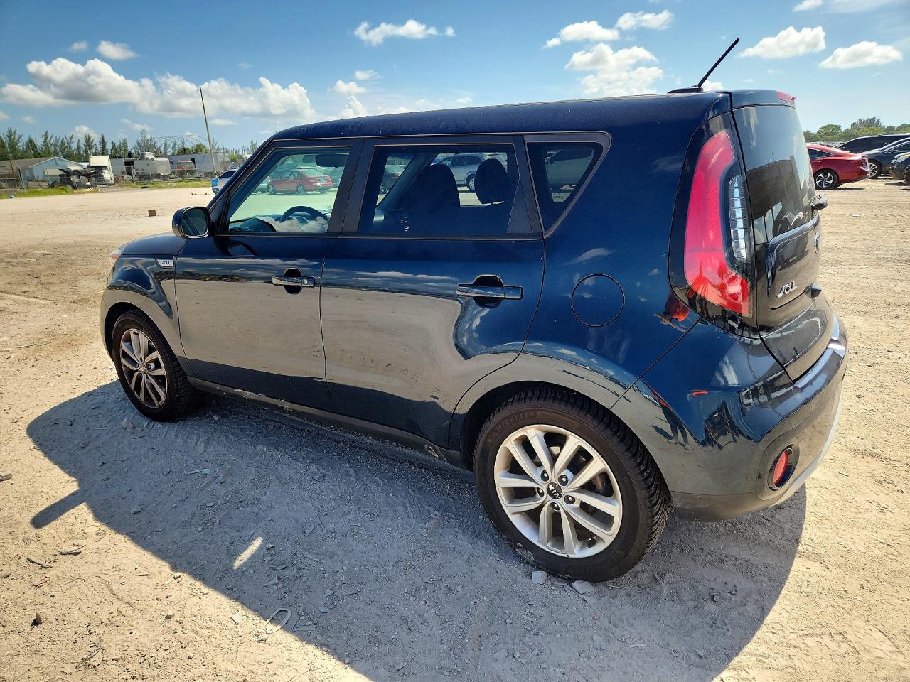2017 KIA SOUL + — снимка 2