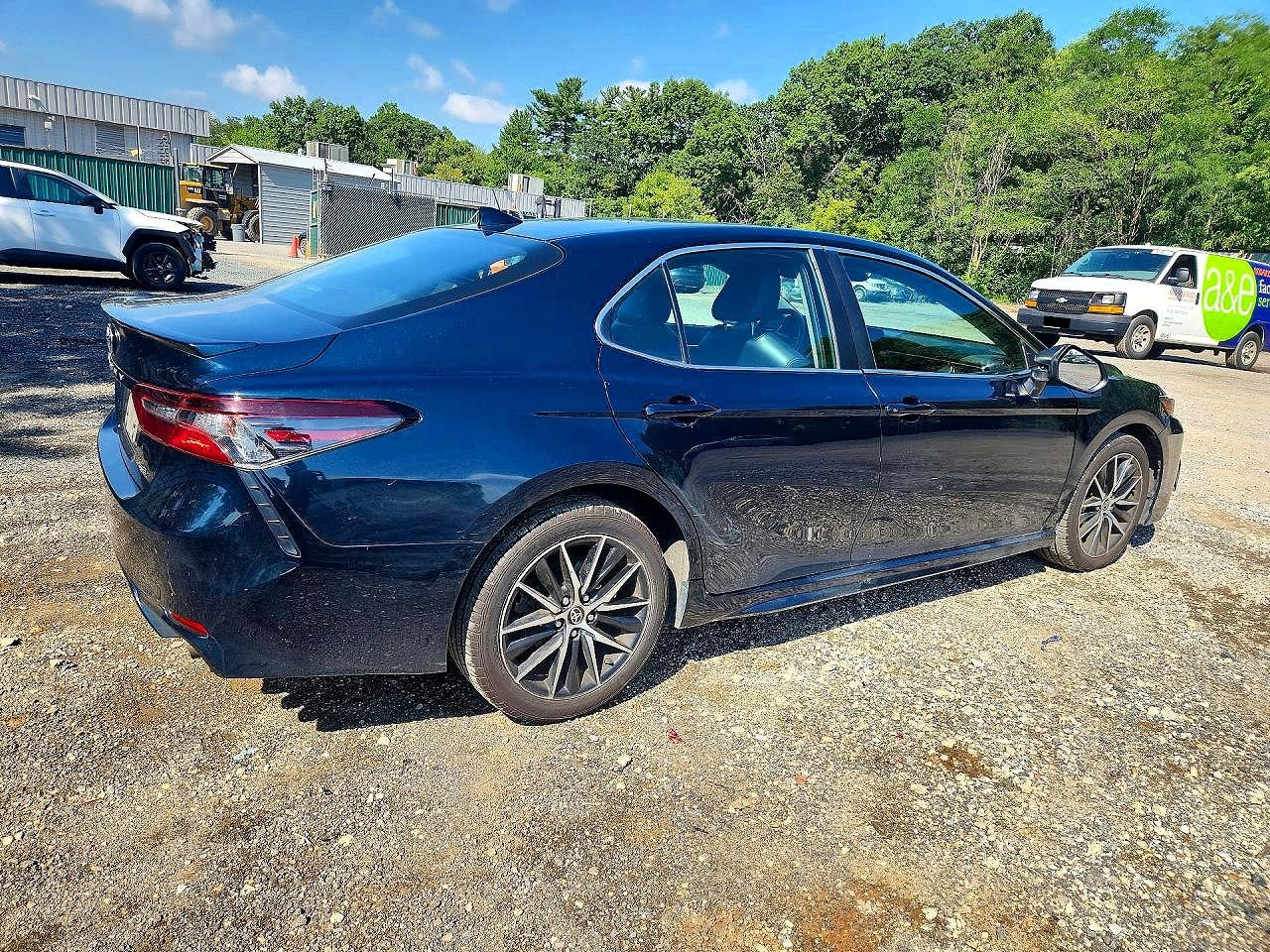 2021 TOYOTA CAMRY SE — снимка 3