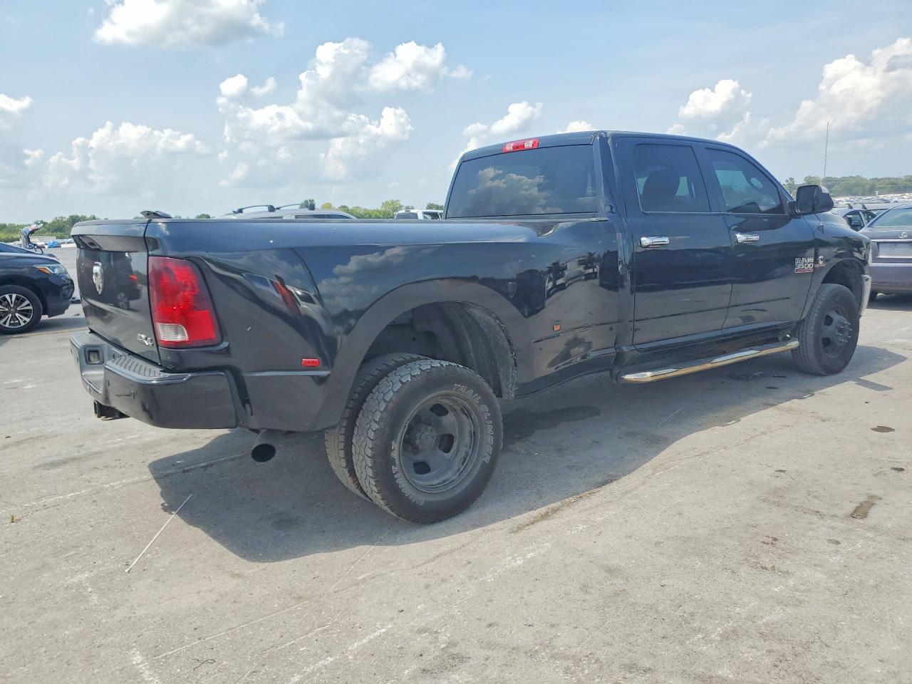 2018 RAM 3500 ST — снимка 3