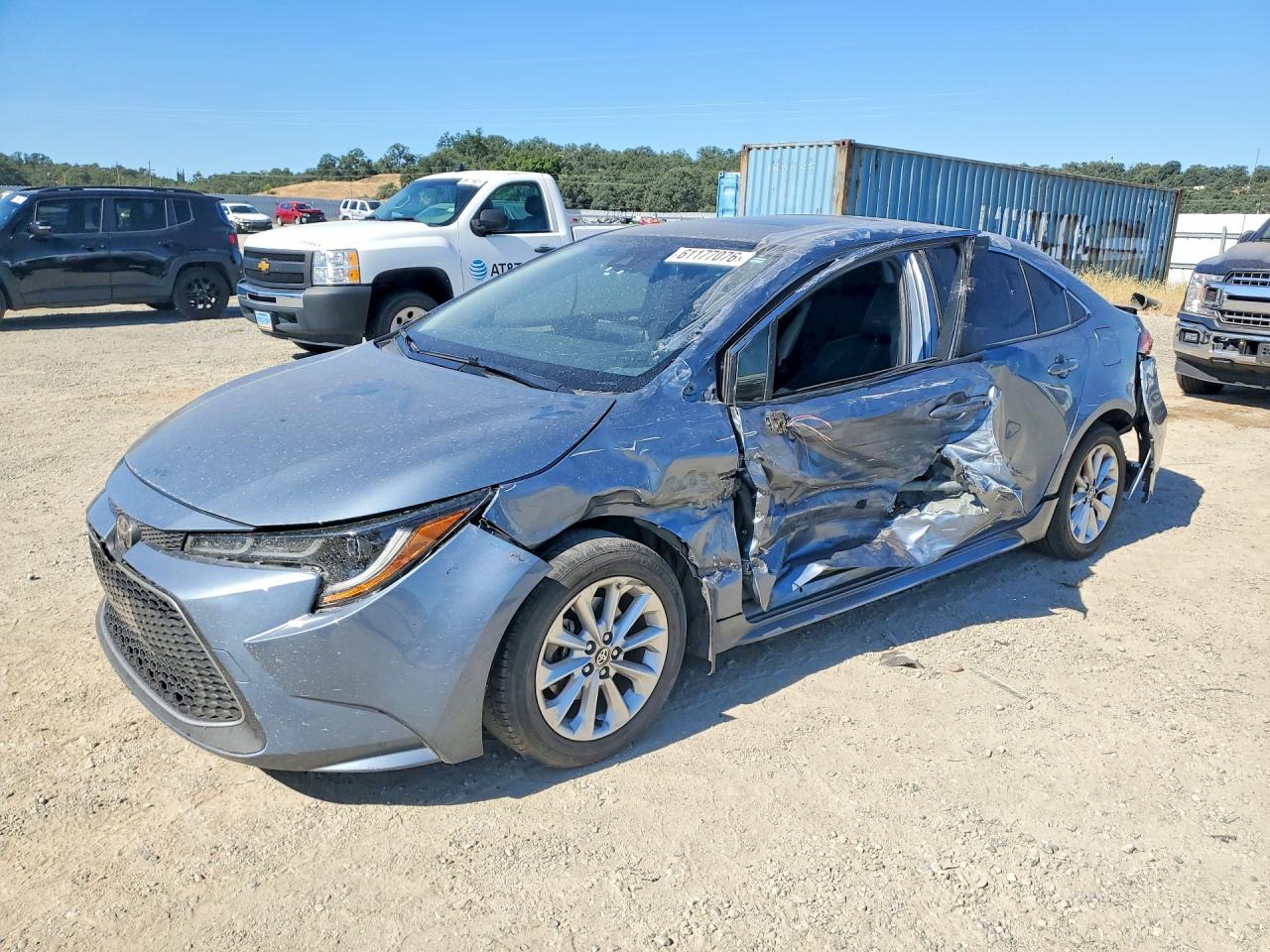 2020 TOYOTA COROLLA XLE
