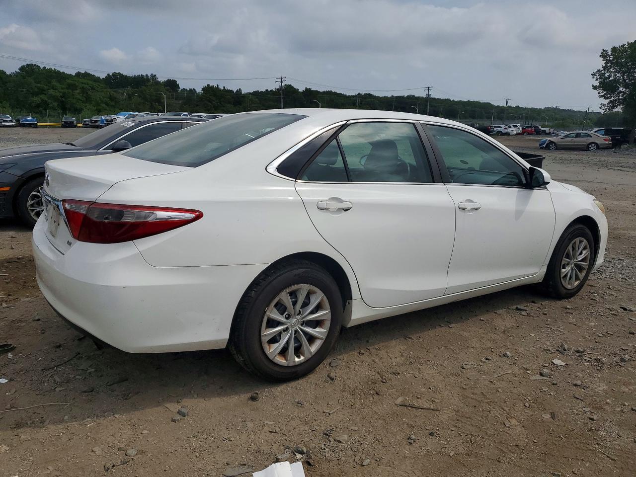 2015 TOYOTA CAMRY LE — снимка 3