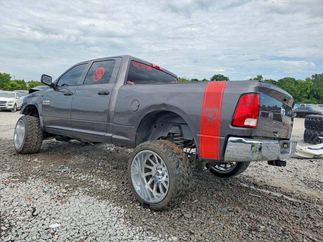 2016 RAM 1500 ST — снимка 2