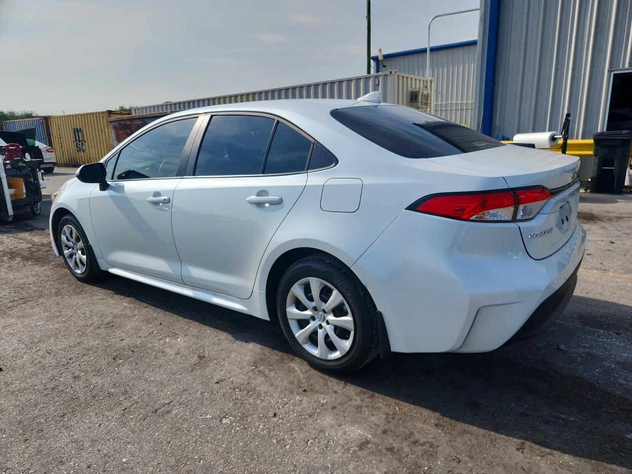 2025 TOYOTA COROLLA LE — снимка 2