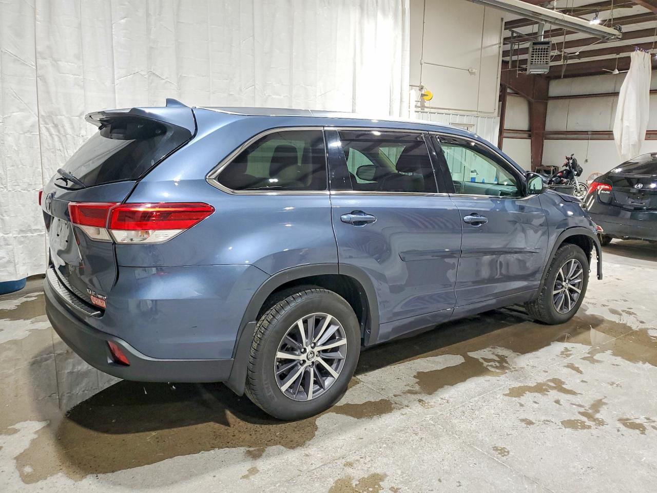 2018 TOYOTA HIGHLANDER XLE — снимка 3