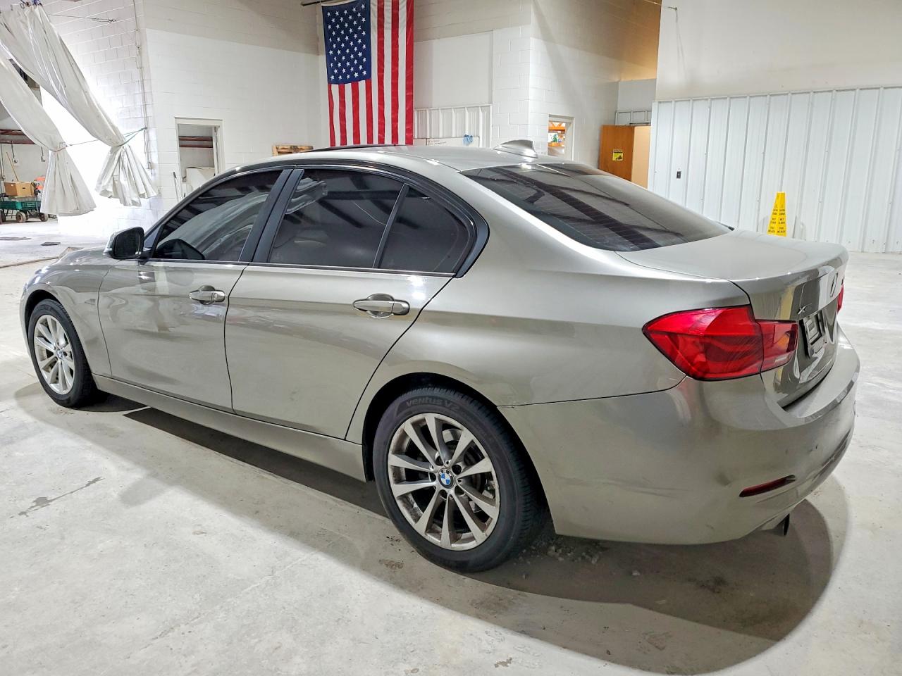 2017 BMW 320 XI — снимка 2