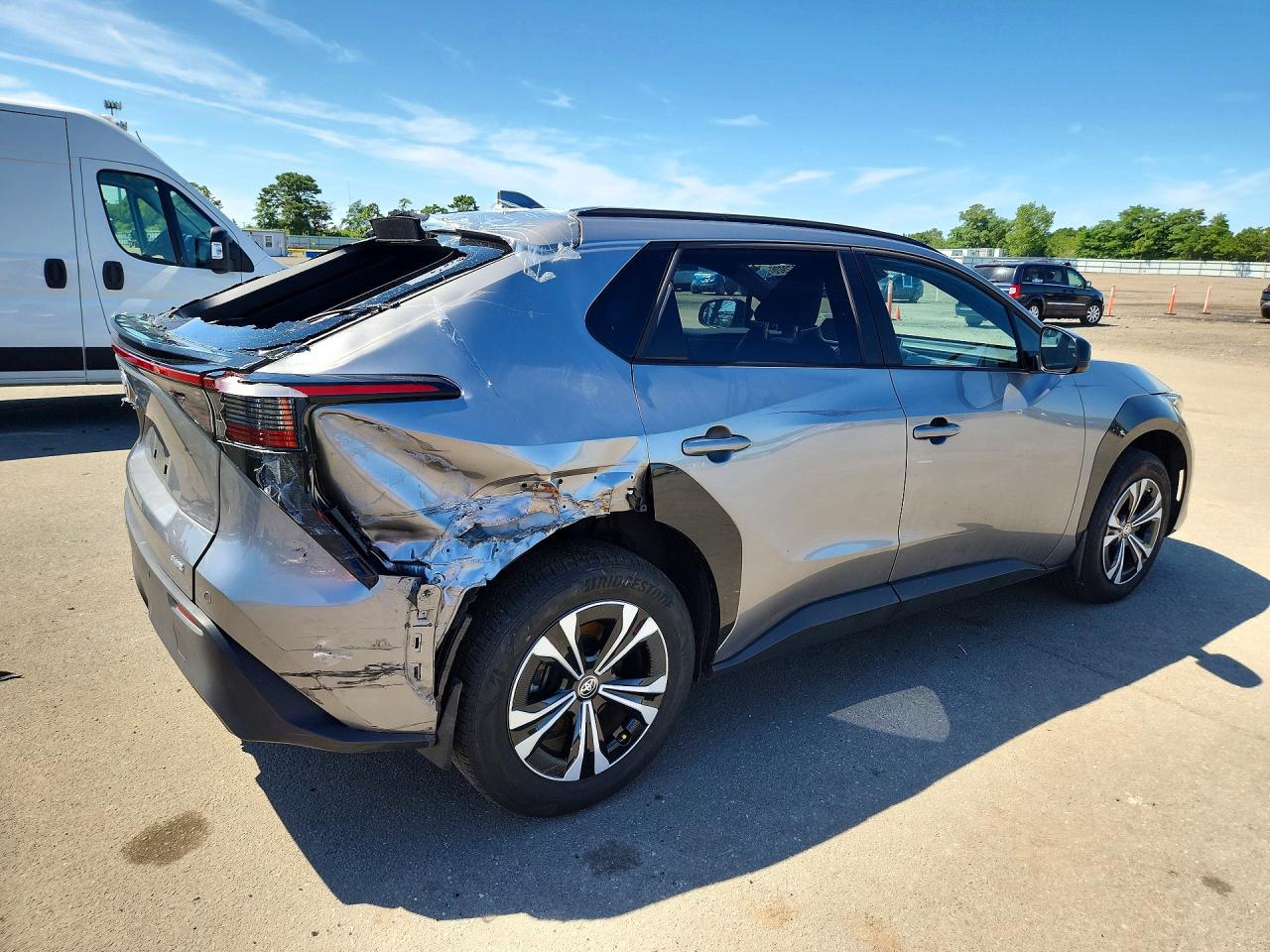 2024 TOYOTA BZ4X XLE — снимка 3