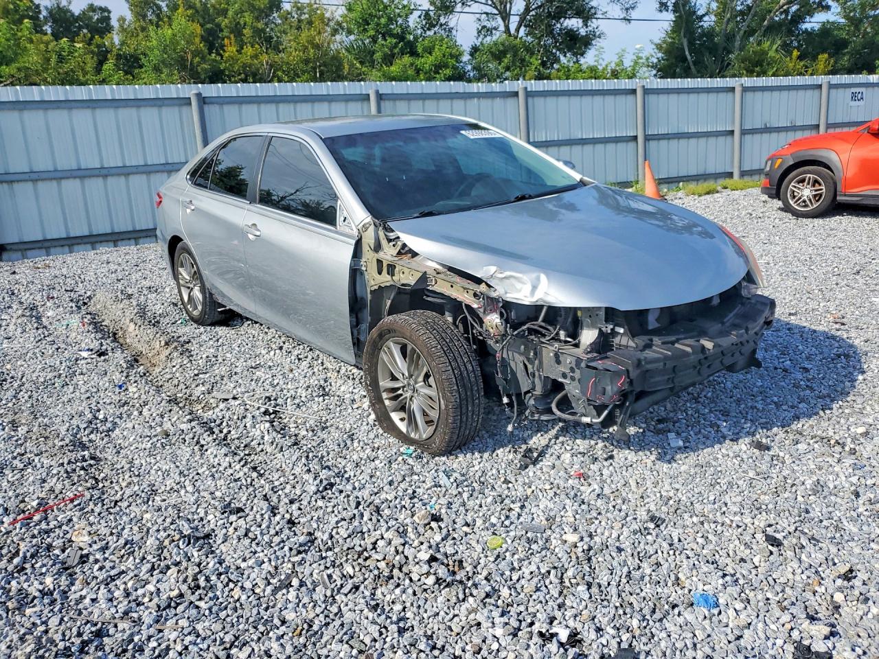 2017 TOYOTA CAMRY SE — снимка 4
