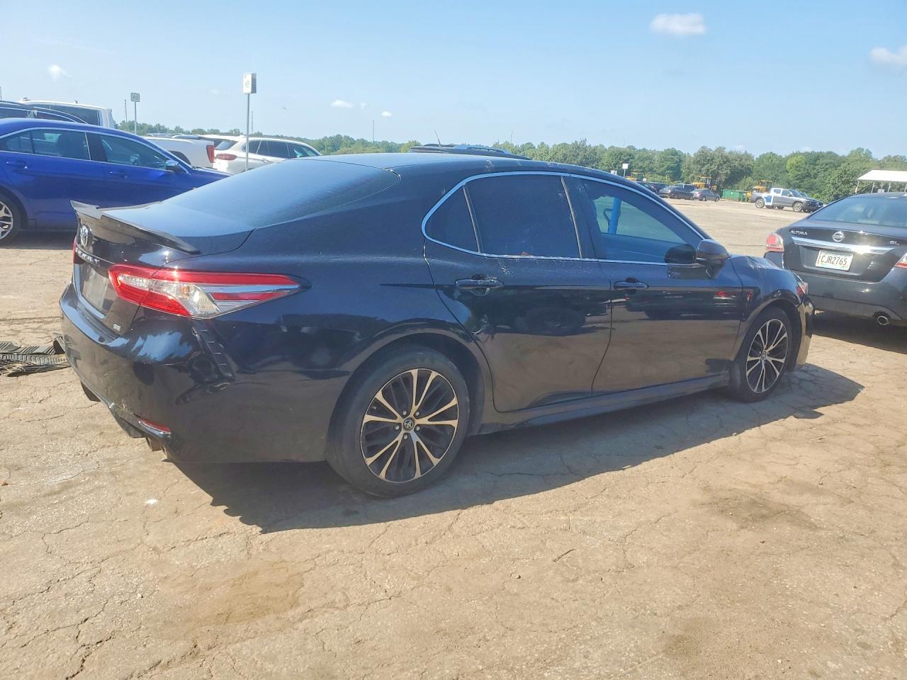 2018 TOYOTA CAMRY SE — снимка 3