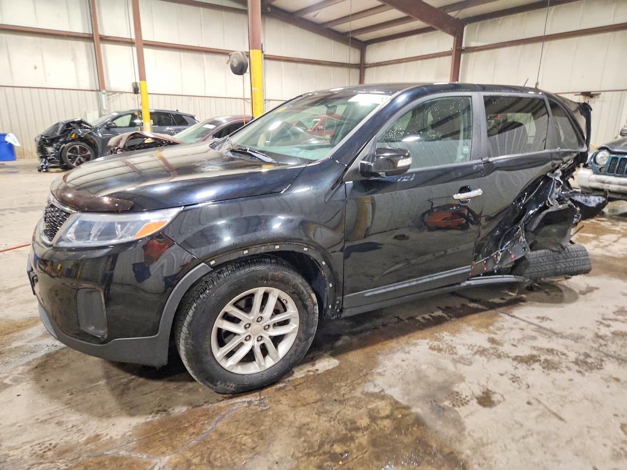2015 KIA SORENTO LX