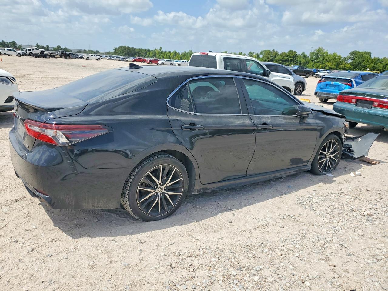2021 TOYOTA CAMRY SE — снимка 3