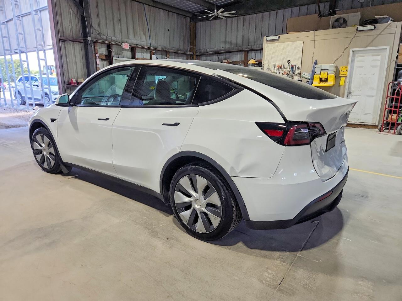 2023 TESLA MODEL Y — снимка 2