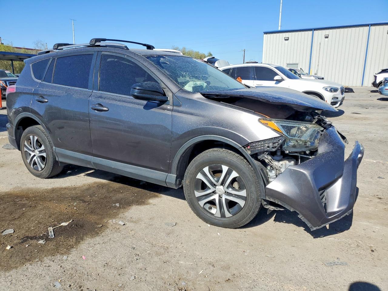 2018 TOYOTA RAV4 LE — снимка 4