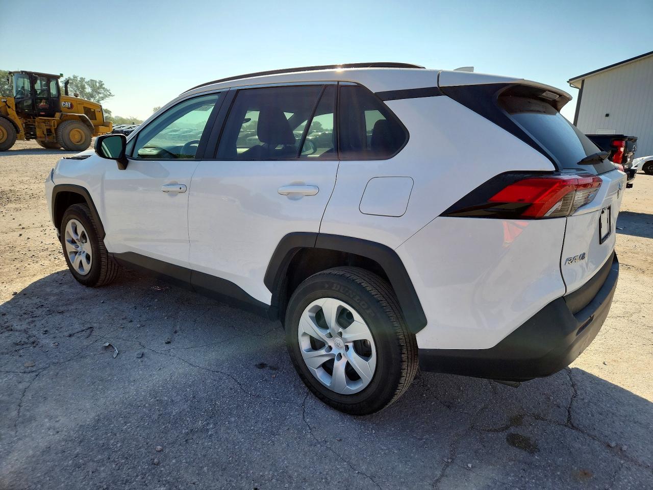 2020 TOYOTA RAV4 LE — снимка 2