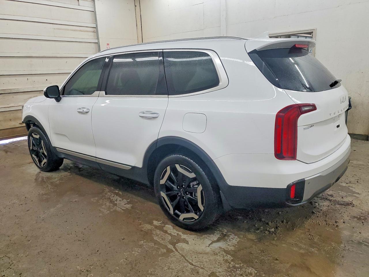 2023 KIA TELLURIDE S — снимка 2