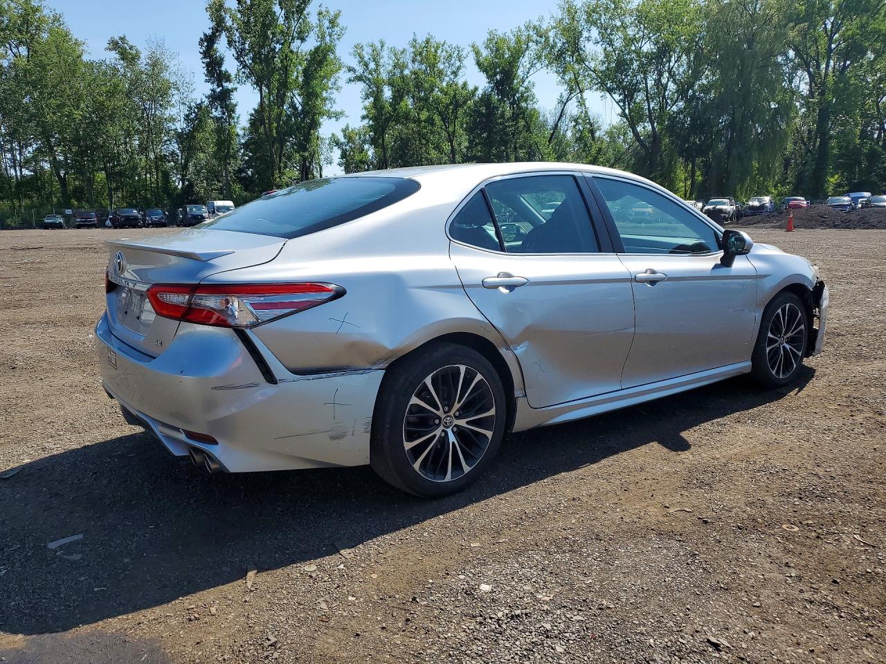 2018 TOYOTA CAMRY SE — снимка 3