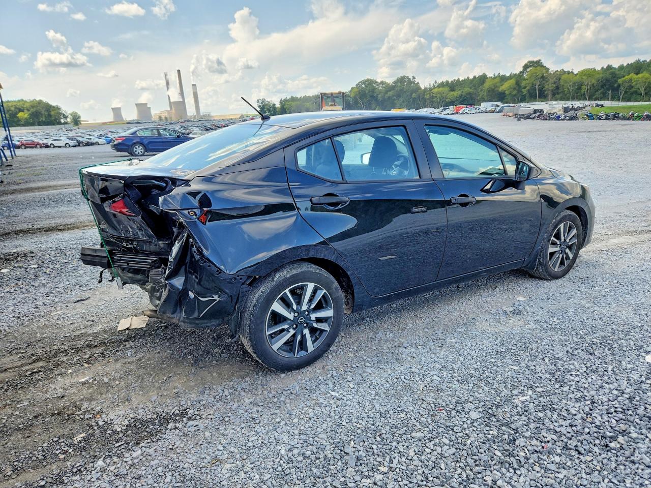 2025 NISSAN VERSA S — снимка 3