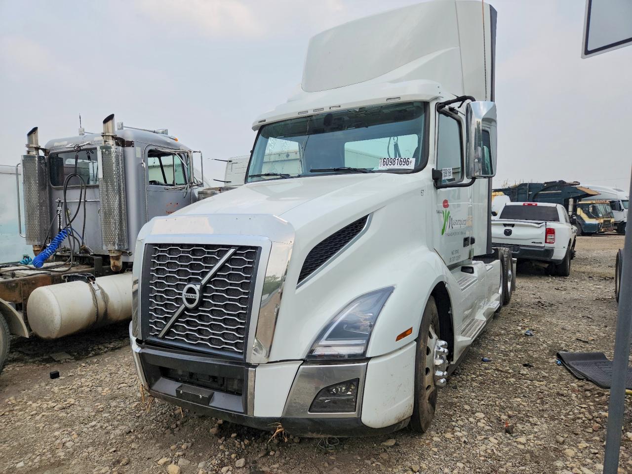 2024 VOLVO VN VNL