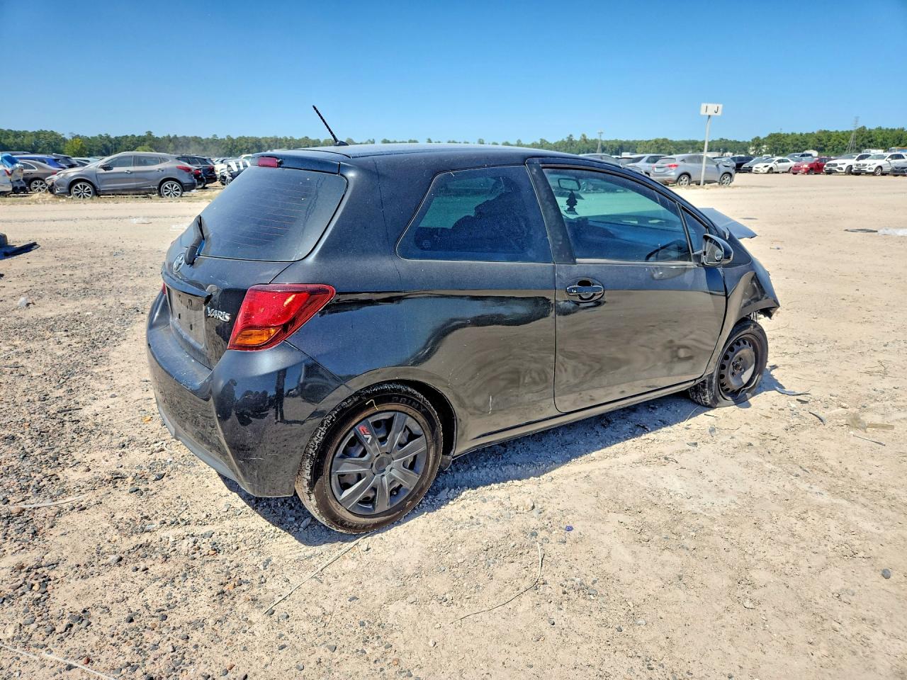 2015 TOYOTA YARIS 3-DOOR L — снимка 3