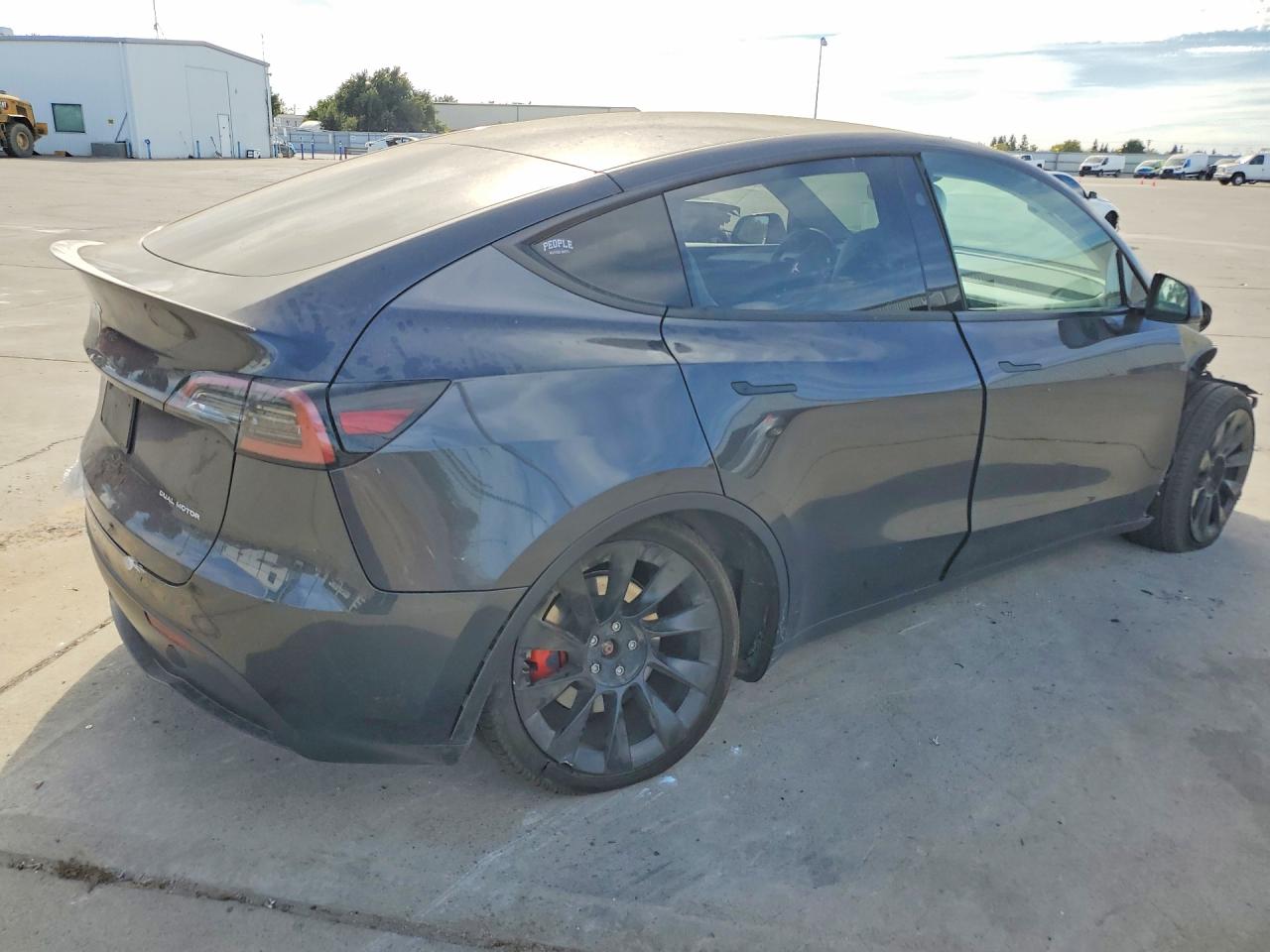 2024 TESLA MODEL Y — снимка 3