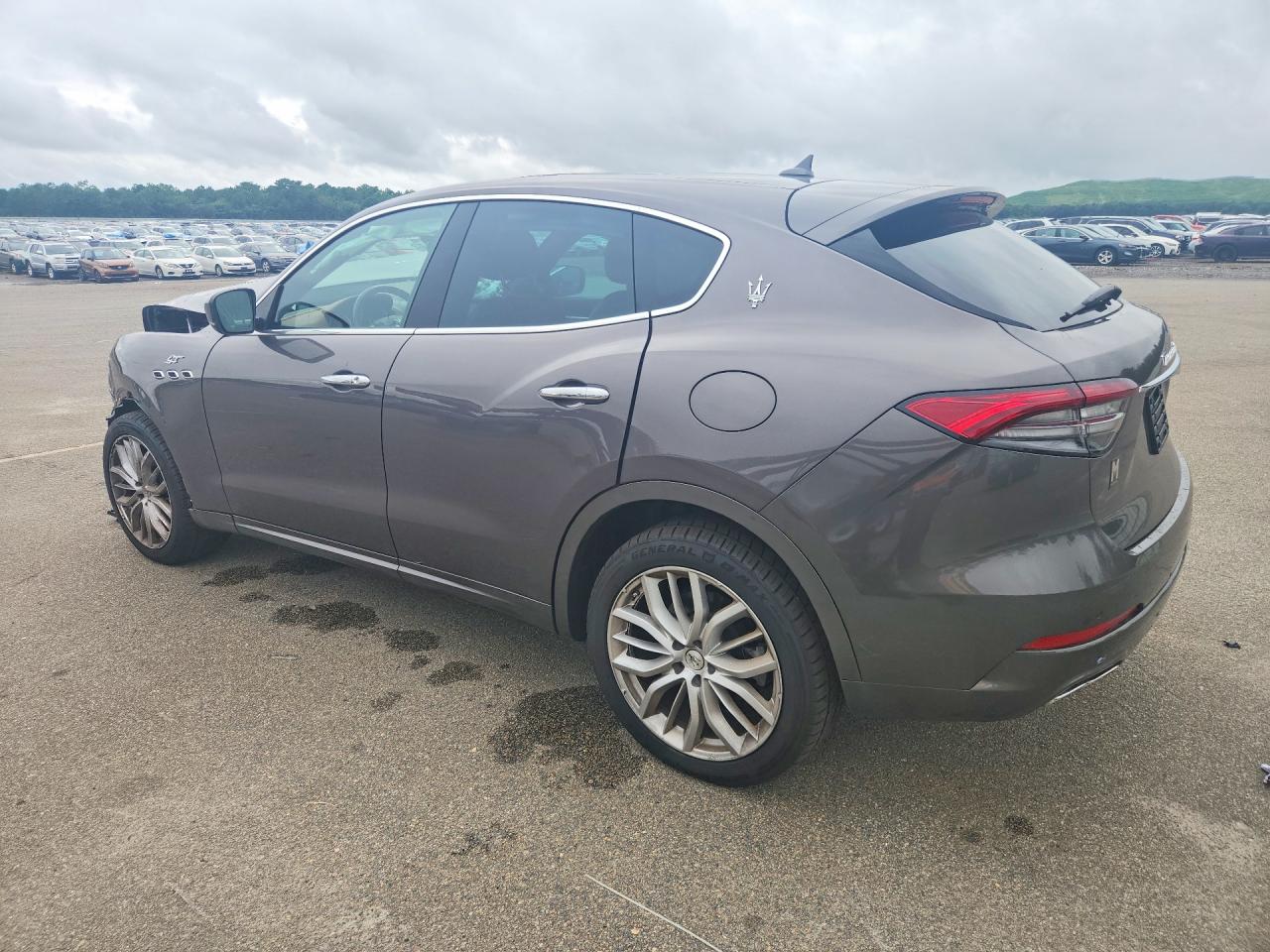 2022 MASERATI LEVANTE BASE — снимка 2