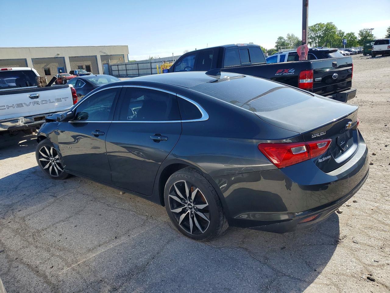 2017 CHEVROLET MALIBU LT — снимка 2