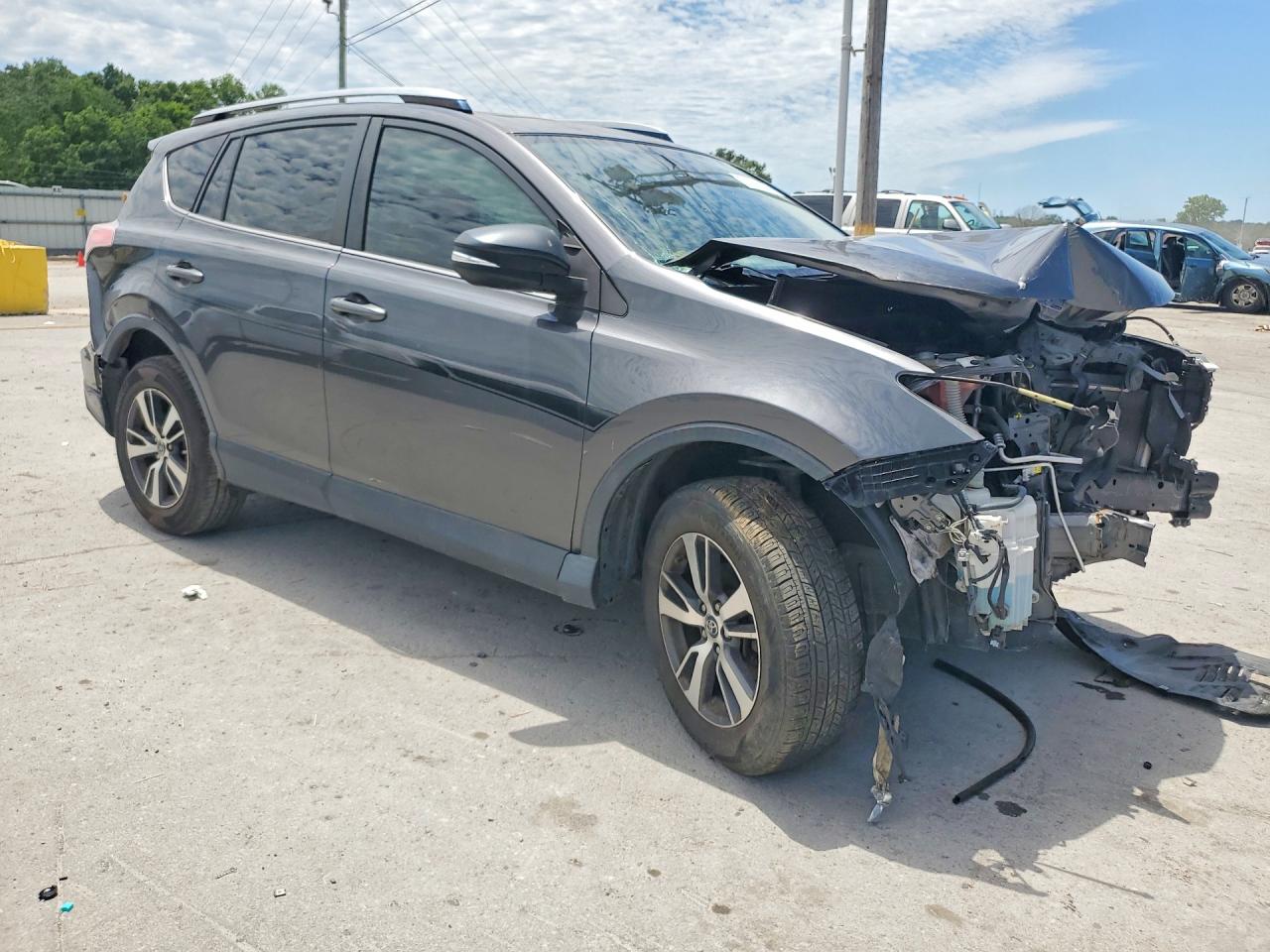 2017 TOYOTA RAV4 XLE — снимка 4