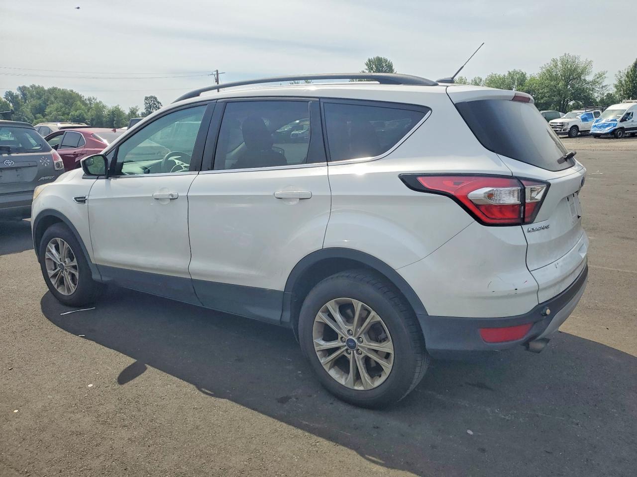 2018 FORD ESCAPE SE — снимка 2