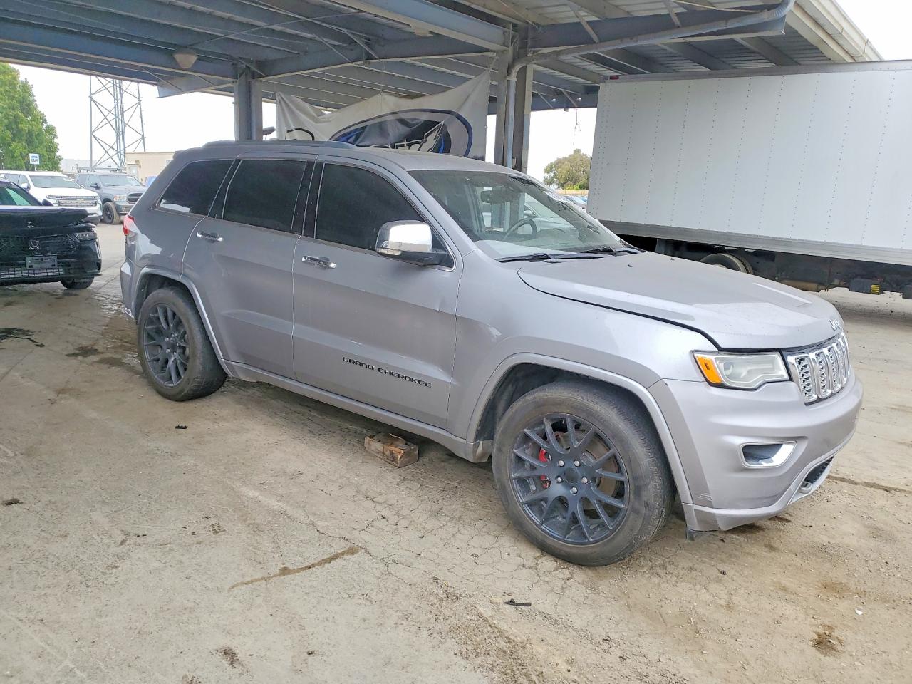 2017 JEEP GRAND CHEROKEE OVERLAND — снимка 4